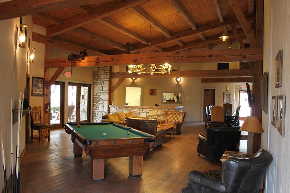 Flying L Ranch Resort & Golf Course Bandera Exterior foto